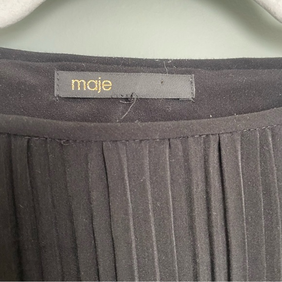 Maje "Lockin" Crepe Boat Neck Long Sleeve Black Pleated Blouse - Picture 11 of 15